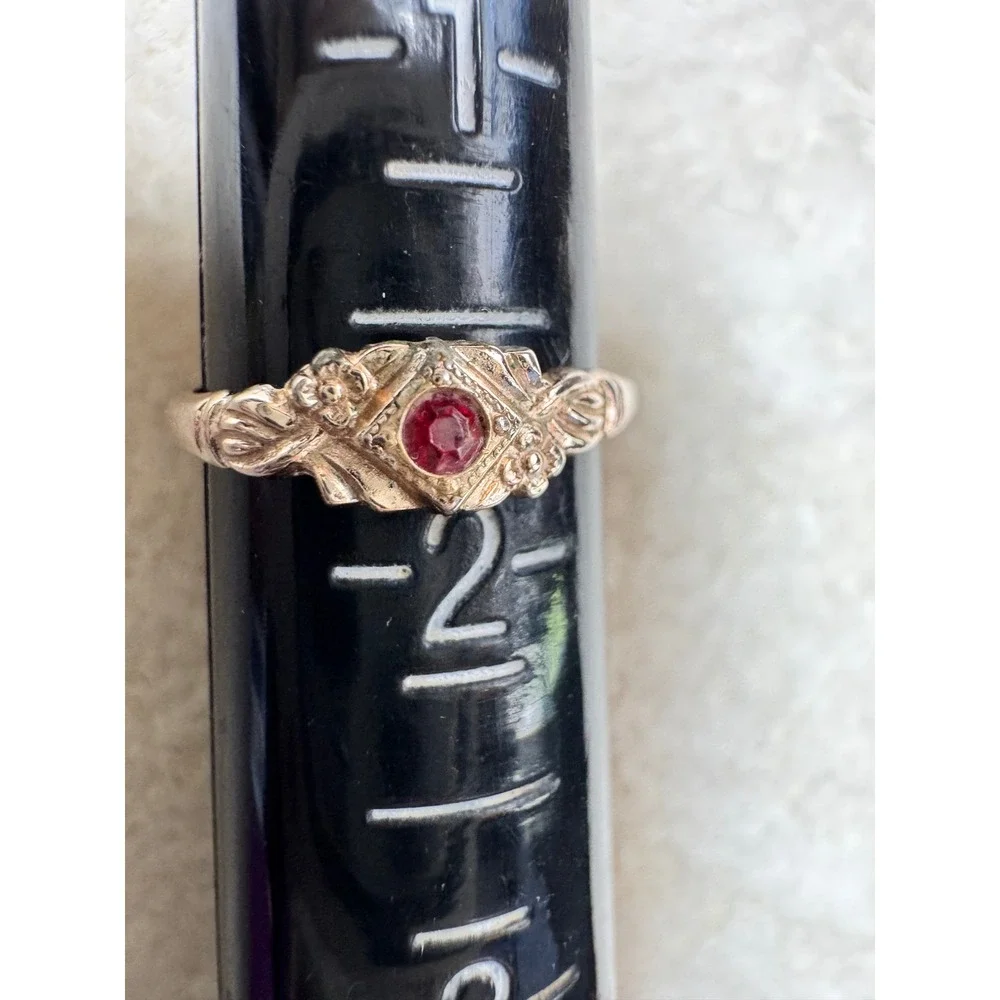 Vintage Uncas Gold Tone Red Faux Ruby Floral Bypass Stack Ring Size 2 Adjustable
